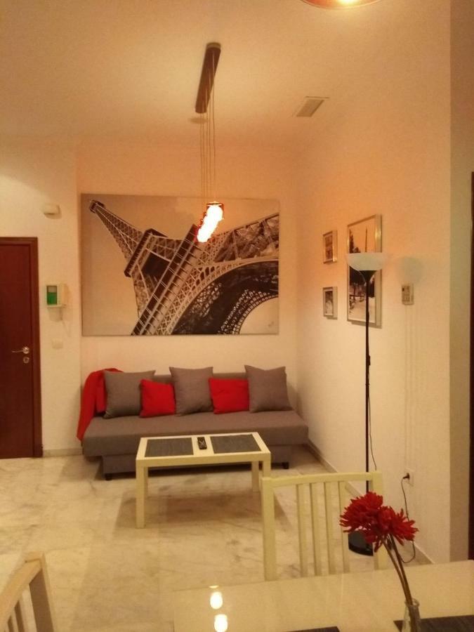 סביליה Apartamentos Rg Triana, Calle Castilla Con Patio מראה חיצוני תמונה